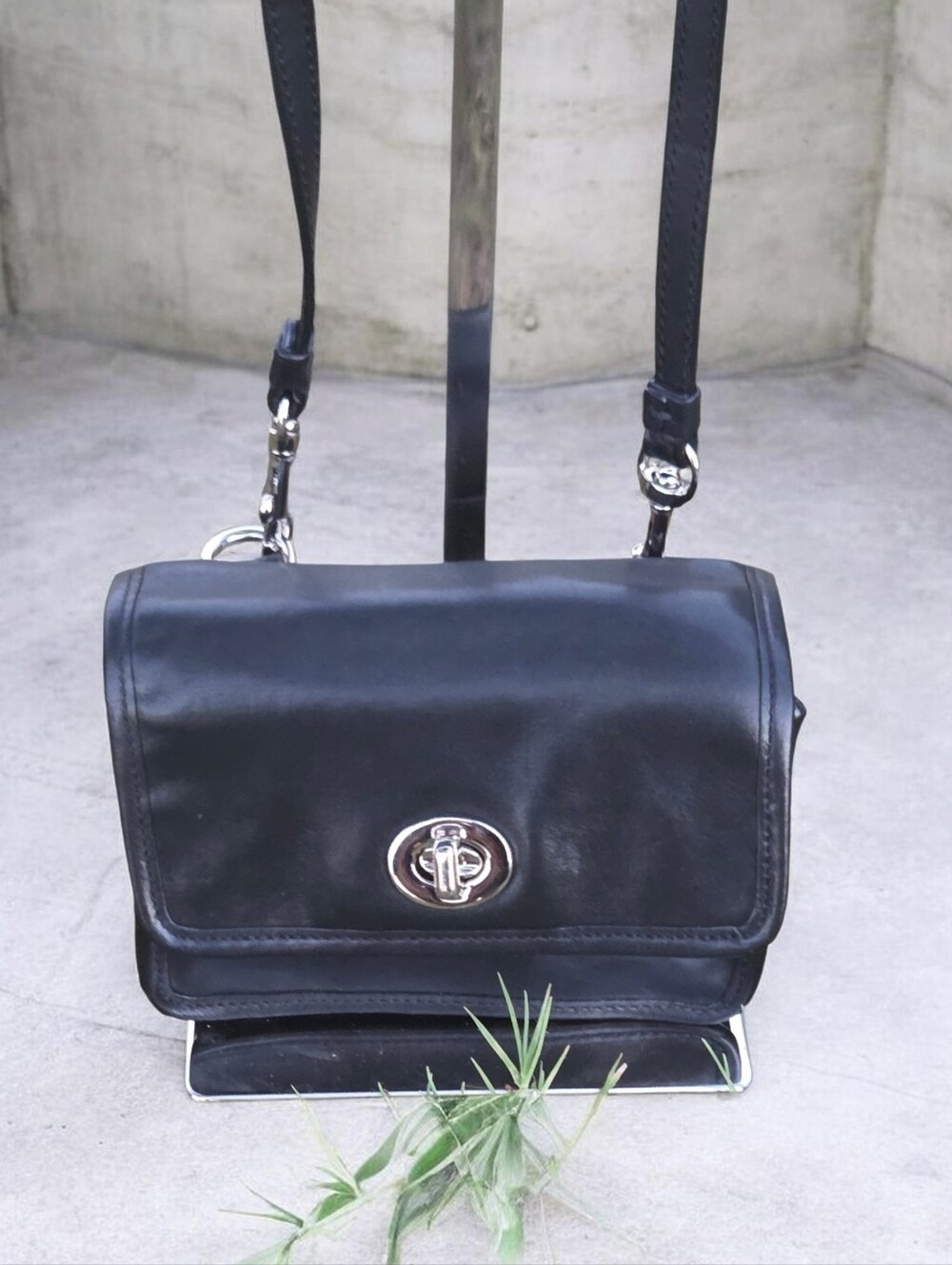 EUC- Coach Legacy turnlock mini bag Black Leather Mini.